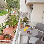 Apartment Katerina's Cozy Mountain View *