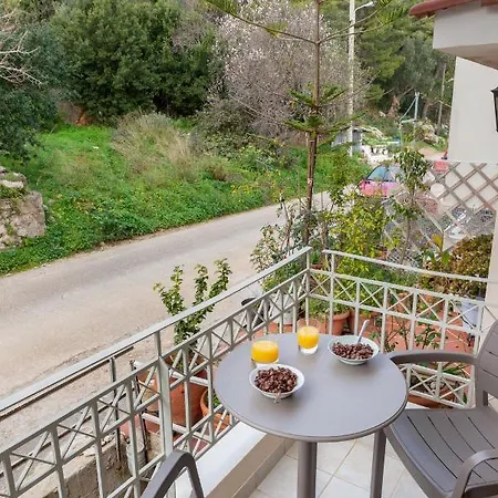Katerina's Cozy Mountain View Apartamento